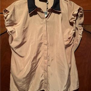 Almond Short-Sleeve Blouse with interchangeable Black & Navy Collars